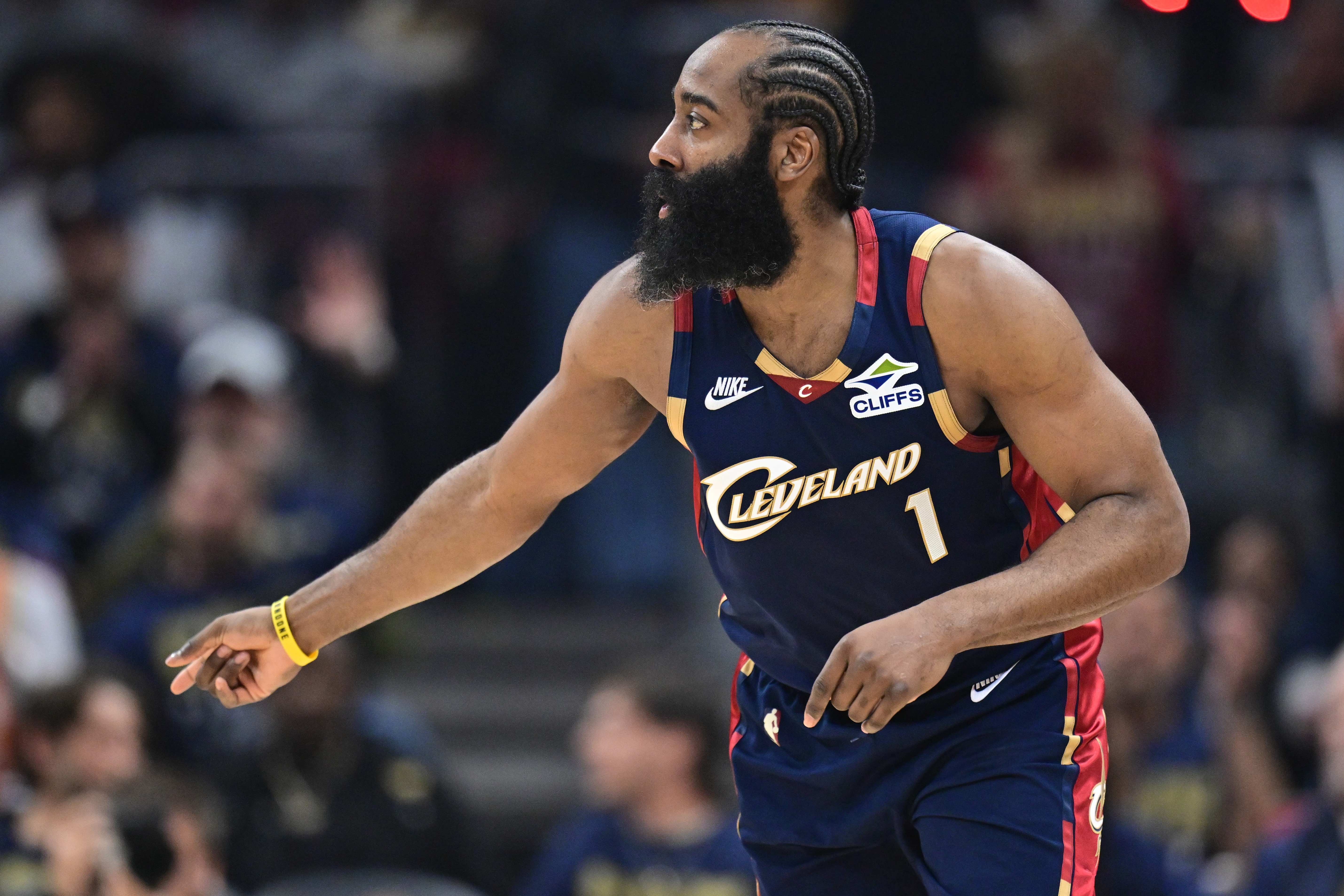 LeyuSports-哈登：我必须做得更好 全队失误送了对手太多轻松得分